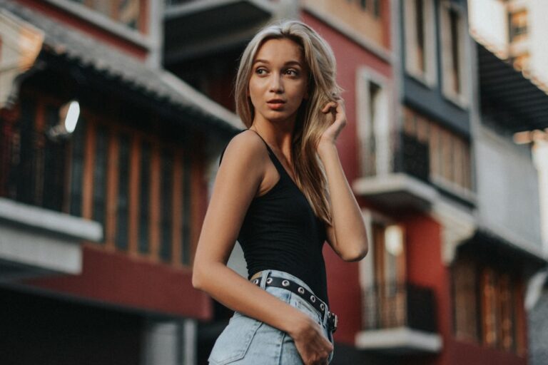 découvrez tout ce qu'il faut savoir sur le sponsoring : définition, avantages, types de partenariats et conseils pour réussir votre stratégie de sponsoring, que vous soyez une entreprise, une association ou un sportif.