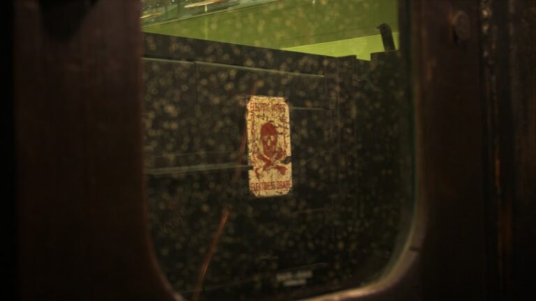 découvrez quoi faire en cas de ticket endommagé : solutions, démarches et conseils pour remplacer ou utiliser un billet abîmé facilement.