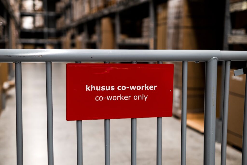 découvrez les droits des employés en entreprise : congés, conditions de travail, rémunération, et protections légales pour garantir un environnement professionnel équitable.