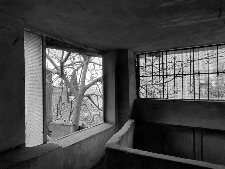 découvrez des informations essentielles sur le harcèlement : définitions, types, conséquences et conseils pour le prévenir et y faire face efficacement.