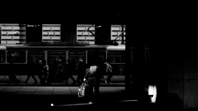 découvrez les meilleures astuces et conseils pour faciliter vos déplacements quotidiens et optimiser votre temps lors du trajet domicile-travail.