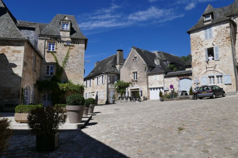 découvrez des appartements abordables en corrèze, parfaits pour un séjour confortable à petit prix dans une région riche en patrimoine naturel et culturel.